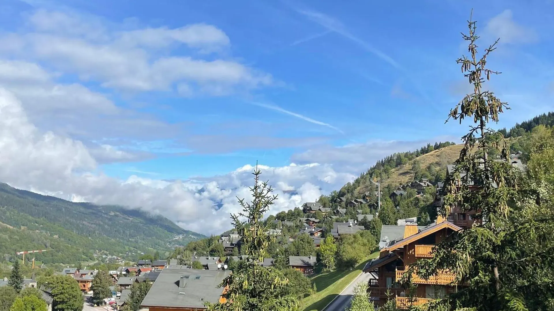Appartement 2 Pieces Avec Piscine, Wifi Et Garage A Meribel Centre - Fr-1-411-654 Les Allues